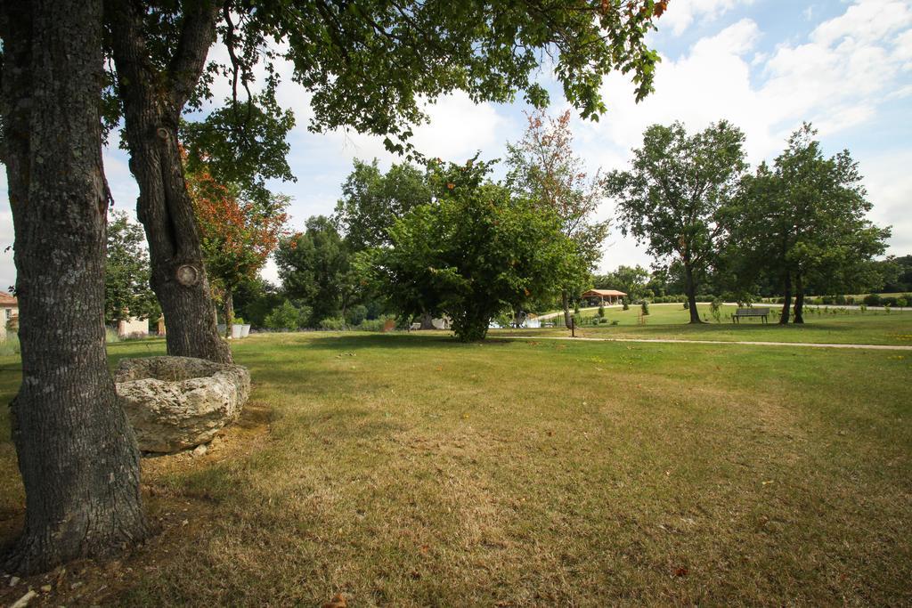 Chambres D'Hotes Domaine De Nazere Avezan Zewnętrze zdjęcie