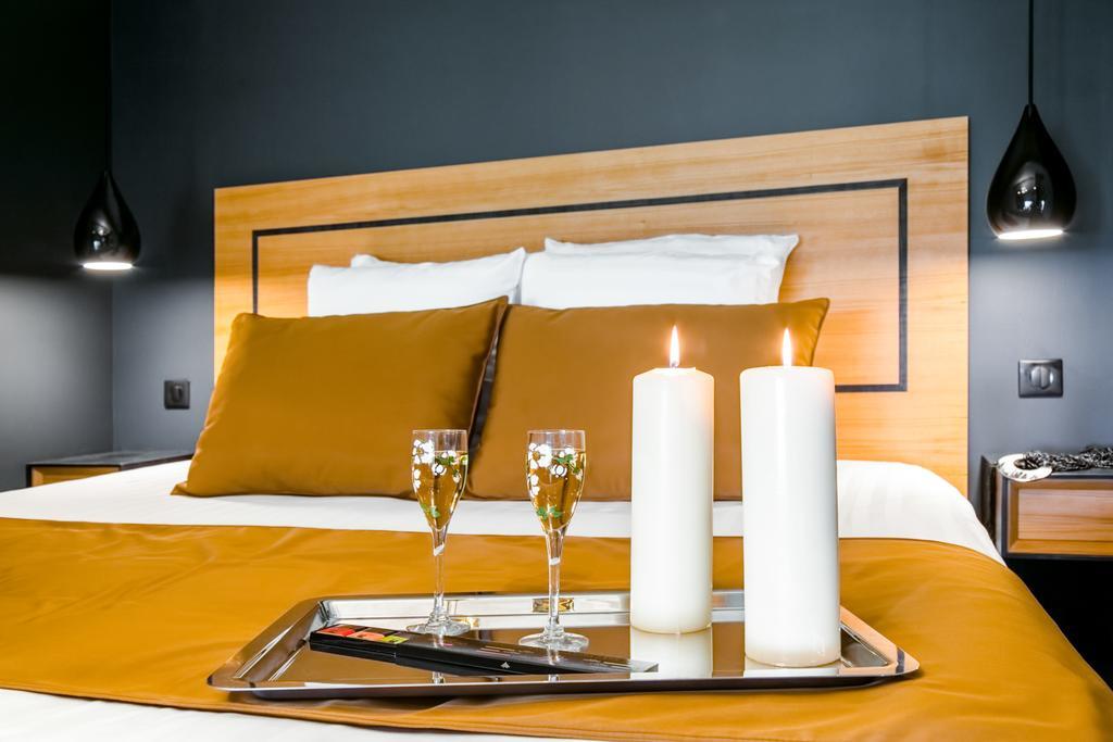 Chambres D'Hotes Domaine De Nazere Avezan Zewnętrze zdjęcie