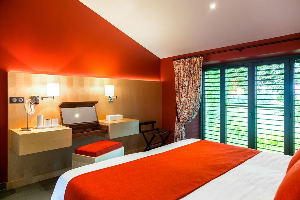 Chambres D'Hotes Domaine De Nazere Avezan Zewnętrze zdjęcie
