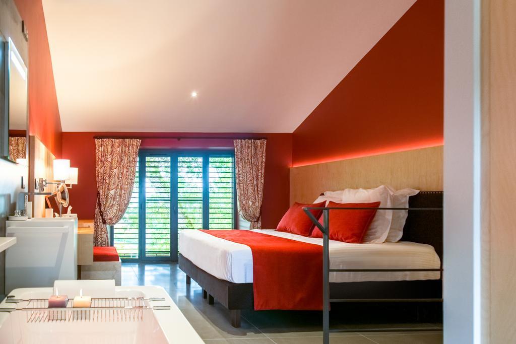 Chambres D'Hotes Domaine De Nazere Avezan Zewnętrze zdjęcie