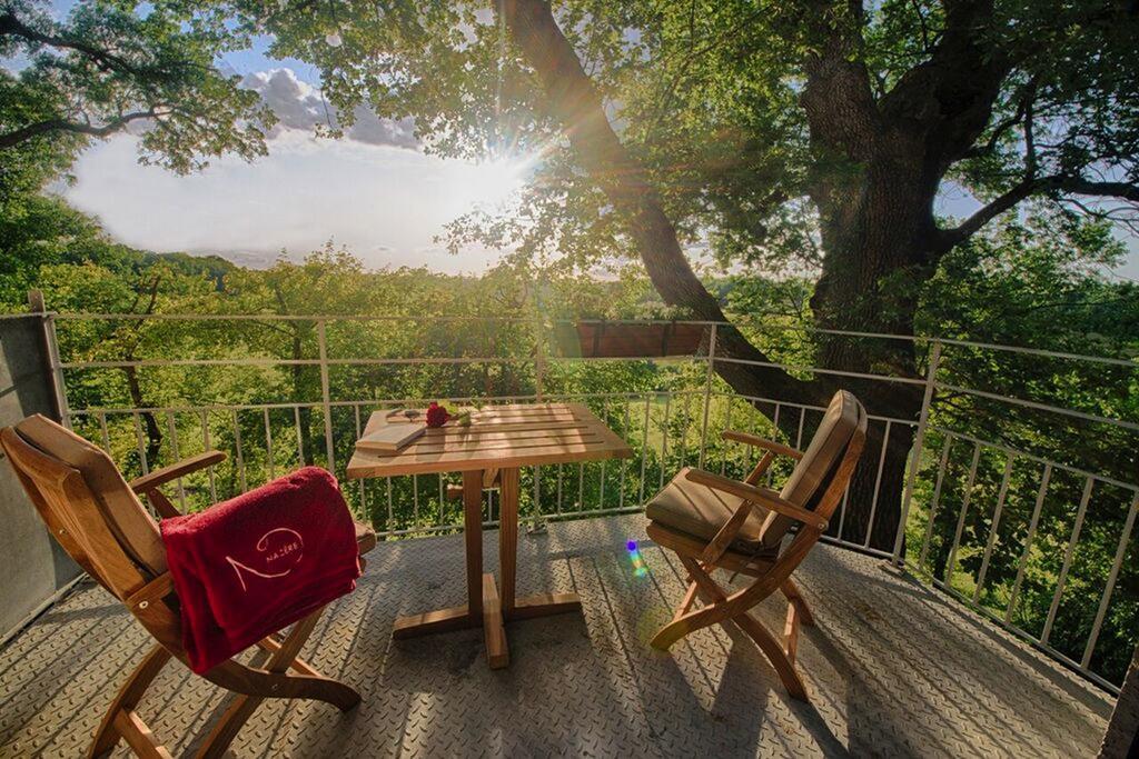 Chambres D'Hotes Domaine De Nazere Avezan Zewnętrze zdjęcie
